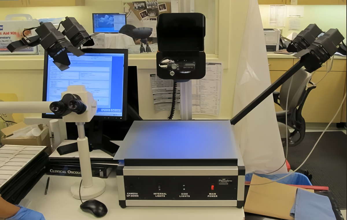 Model 702 Grossing Table